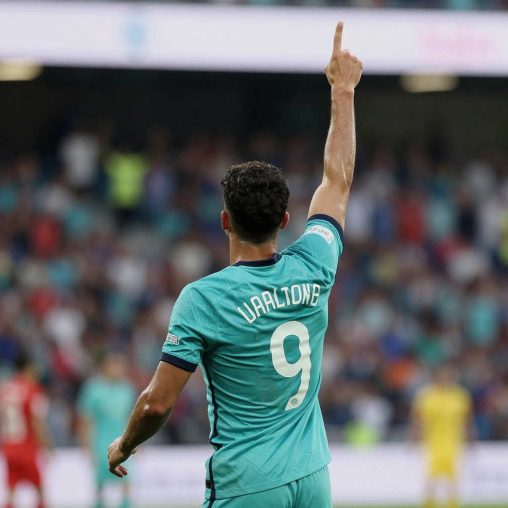 Mười người Man City thắng ở Old Trafford: Ba cột dọc, một thẻ đỏ và những tín hiệu cơ thể không thể che giấu Mười người Man City thắng ở Old Trafford: Ba cột dọc, một thẻ đỏ và những tín hiệu cơ thể không thể che giấu