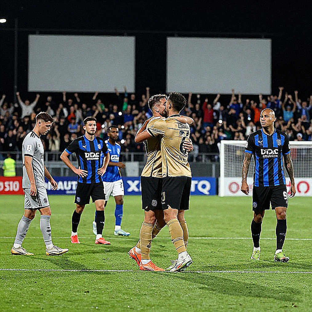 Hull City bị phạt 30.000 bảng vì tiếng hát kỳ thị: bản án thật nằm ở bản kế hoạch hành động Hull City bị phạt 30.000 bảng vì tiếng hát kỳ thị: bản án thật nằm ở bản kế hoạch hành động