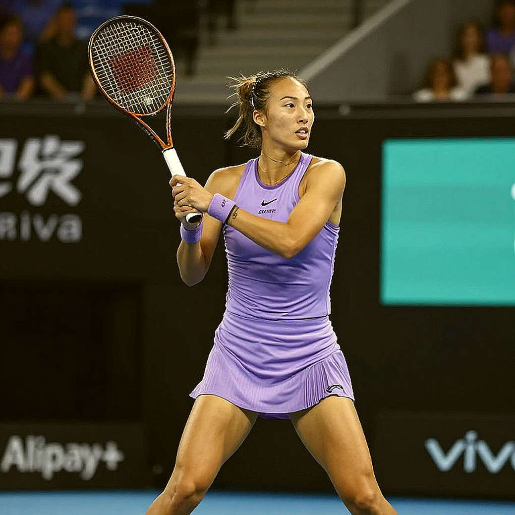 Alcaraz thua Shelton ở tứ kết US Open 2026: 4 giờ 28 phút, kết thúc lúc 3 giờ 33 phút sáng, và một nụ cười rời sân Alcaraz thua Shelton ở tứ kết US Open 2026: 4 giờ 28 phút, kết thúc lúc 3 giờ 33 phút sáng, và một nụ cười rời sân