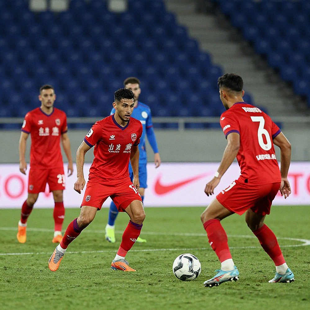 V.League mất giá trị cầu thủ ở một dòng hợp đồng không ai ngồi đọc V.League mất giá trị cầu thủ ở một dòng hợp đồng không ai ngồi đọc