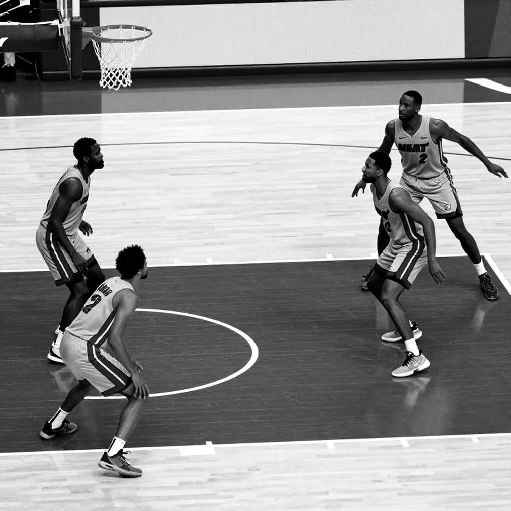 Anadolu Efes thắng Lokomotiv Kuban 85-74: Con số tám và những khoảng trống bên cạnh