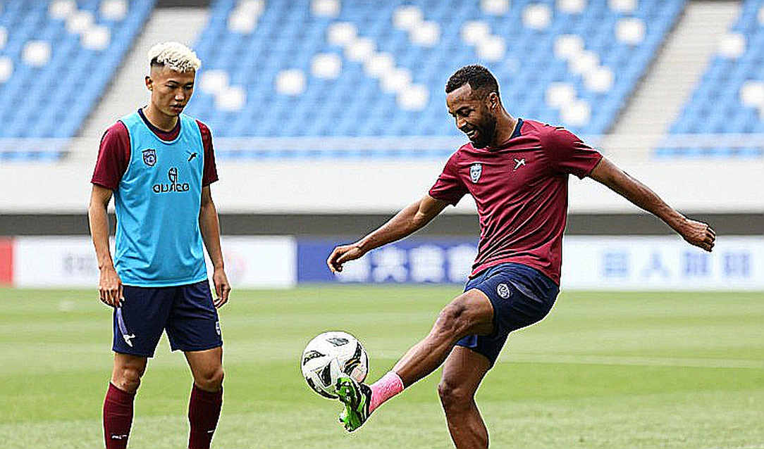 Trent Alexander-Arnold đá tiền vệ trung tâm: Real Madrid mượn người, không mượn ý tưởng