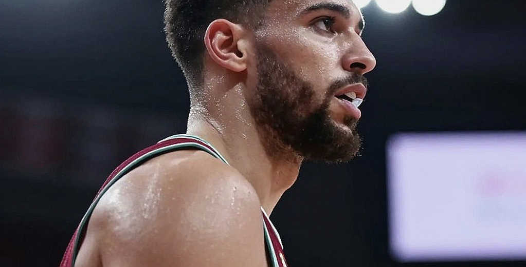 Duncan Robinson và Stephen Curry: Dữ liệu không đứng về phía lời khen của Max Strus