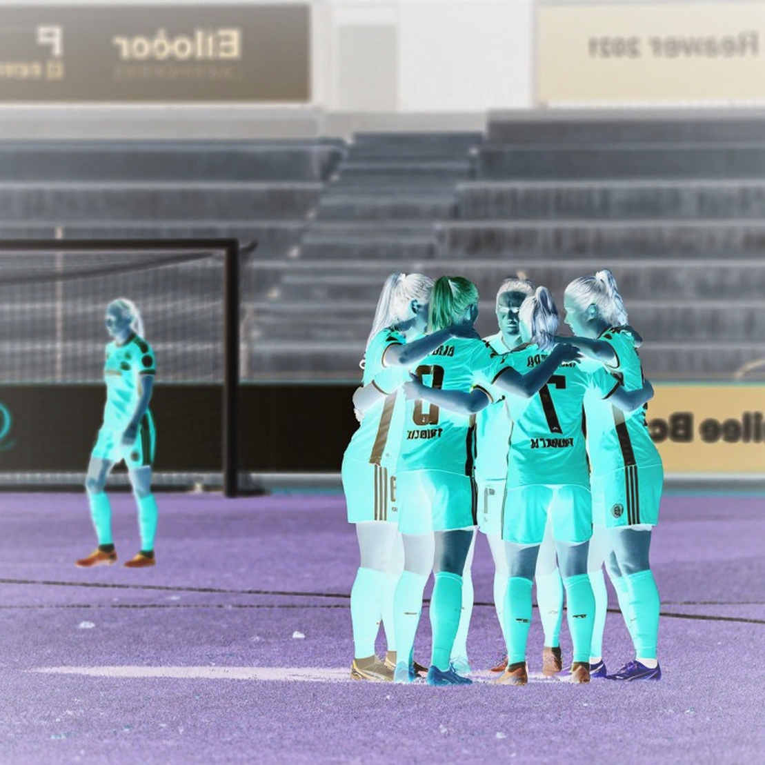 Vết nứt hành lang phải và cơn bùng phát hàng thủ ba người ở K League 1 Vết nứt hành lang phải và cơn bùng phát hàng thủ ba người ở K League 1