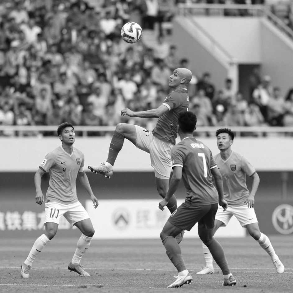 Giải mã làn sóng chuyển nhượng Saudi Pro League: Điều bảng lương không kể Giải mã làn sóng chuyển nhượng Saudi Pro League: Điều bảng lương không kể