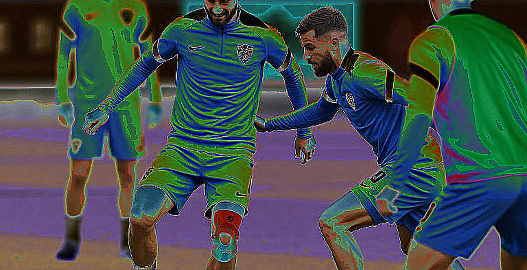 Ten Minutes When a Centre-Back Gave Himself Permission to Leave the Back Line Ten Minutes When a Centre-Back Gave Himself Permission to Leave the Back Line